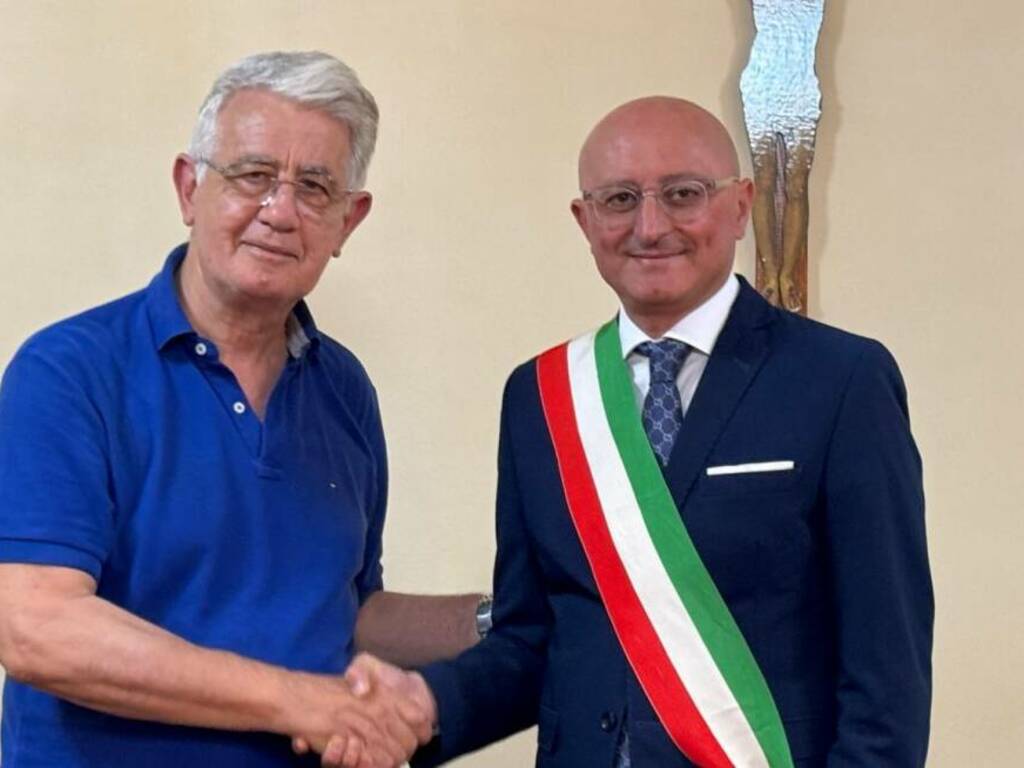 Ha già giurato oggi il neo sindaco di Borgetto Roberto Davì, al palazzo di città il cambio di testimone con l'uscente Luigi Garofalo  