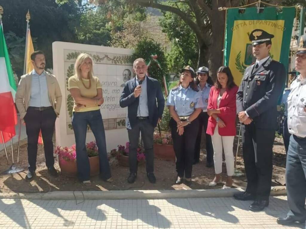 A Partinico commemorata la strage di via D’Amelio dove morì Paolo Borsellino, istituzioni presenti ma la città è assente 