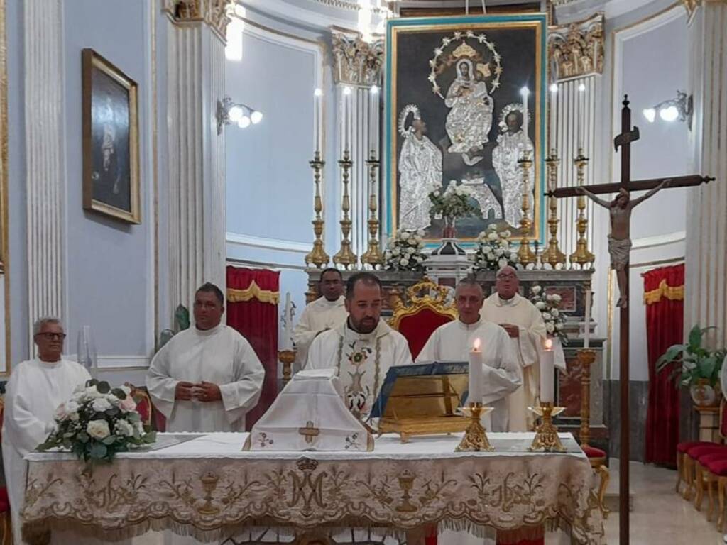 Oggi in processione il simulacro della Madonna del ponte per le strade di Partinico, scattano i divieti di transito e sposta  