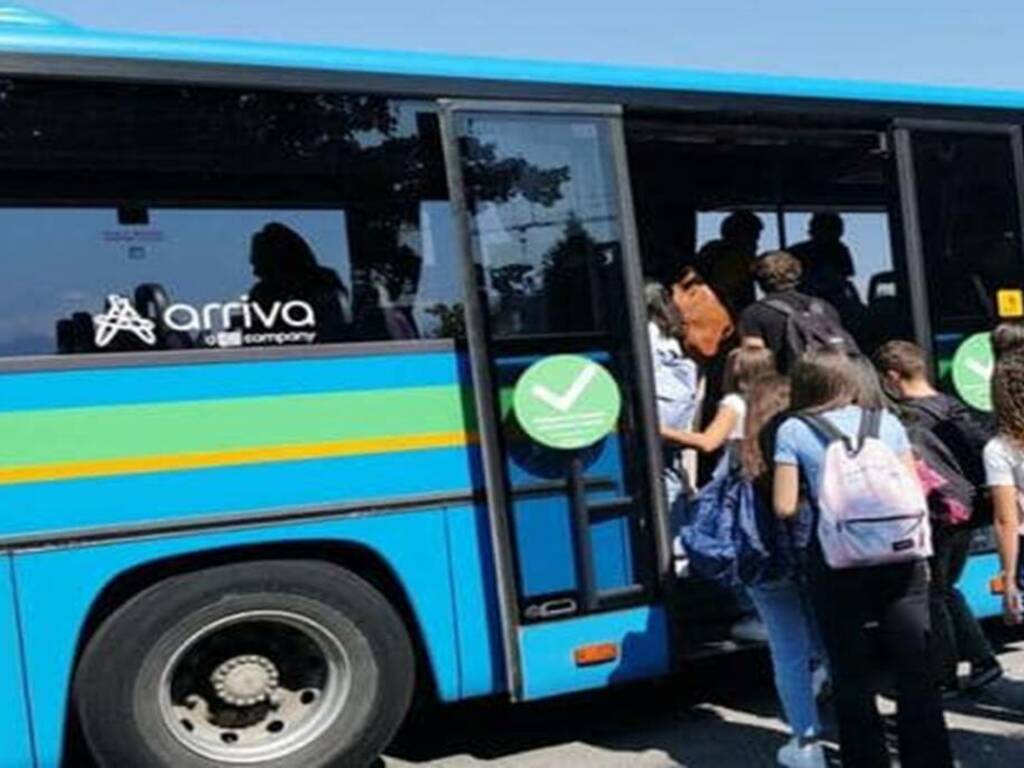 Trovata una soluzione tampone con bus sostitutivi a Partinico e dintorni per far fronte alle carenze dell’Ast 